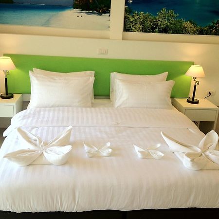 Armoni Patong Beach Hotel Ngoại thất bức ảnh