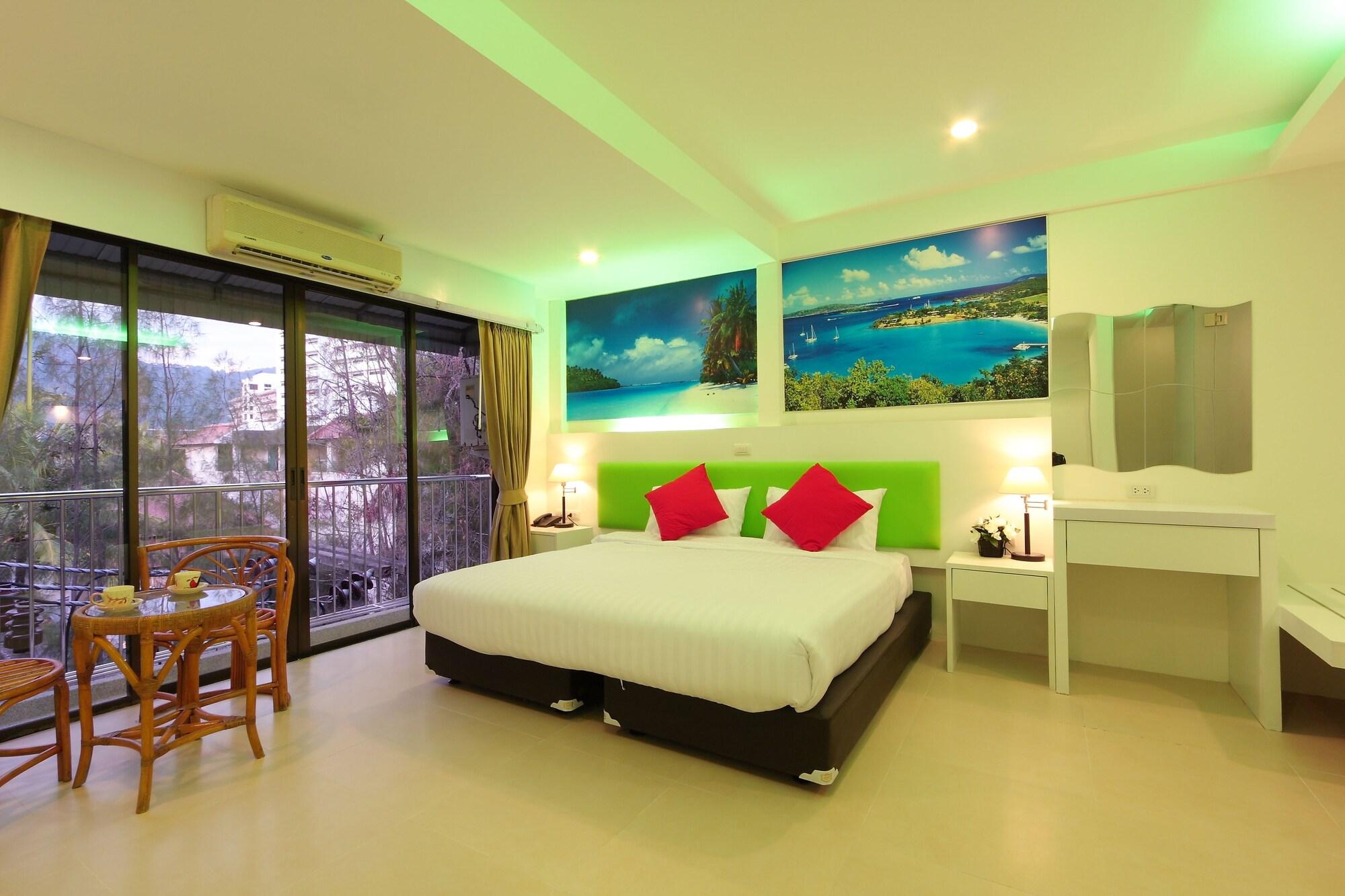 Armoni Patong Beach Hotel Ngoại thất bức ảnh
