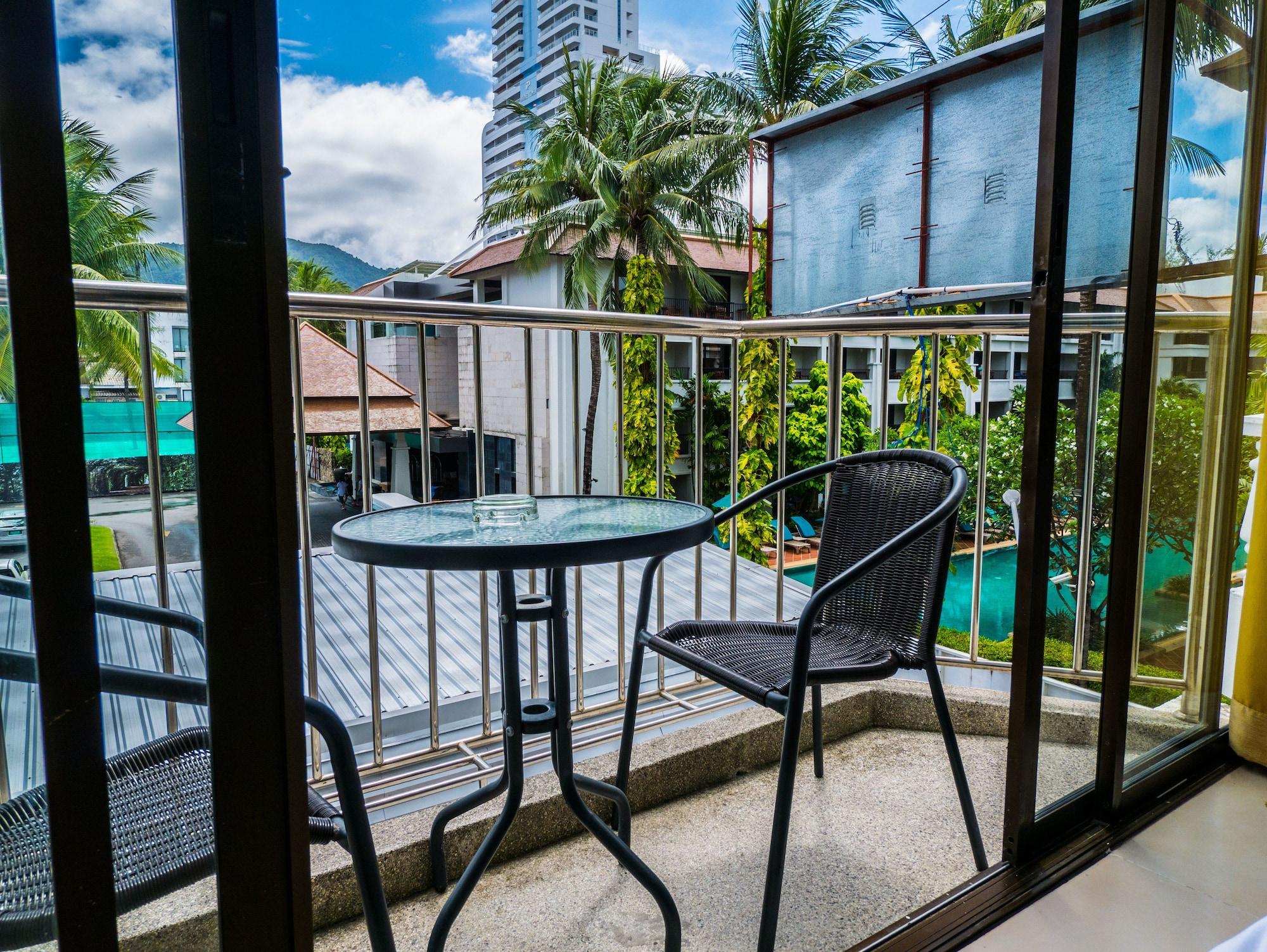Armoni Patong Beach Hotel Ngoại thất bức ảnh