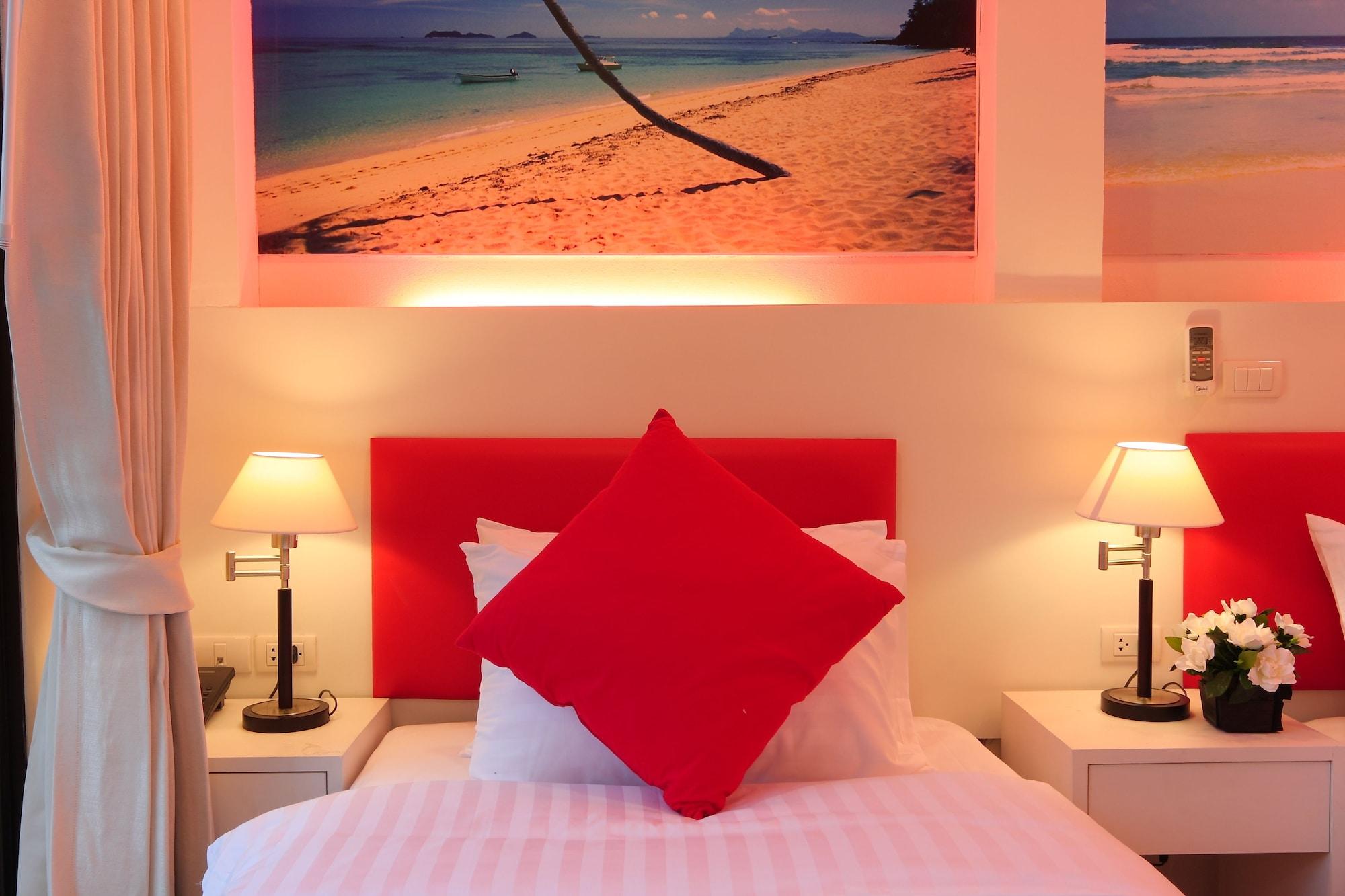 Armoni Patong Beach Hotel Ngoại thất bức ảnh