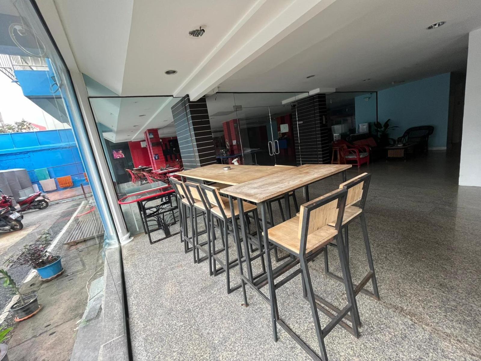 Armoni Patong Beach Hotel Ngoại thất bức ảnh