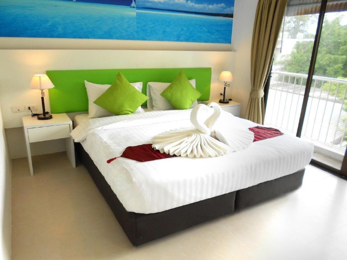 Armoni Patong Beach Hotel Ngoại thất bức ảnh